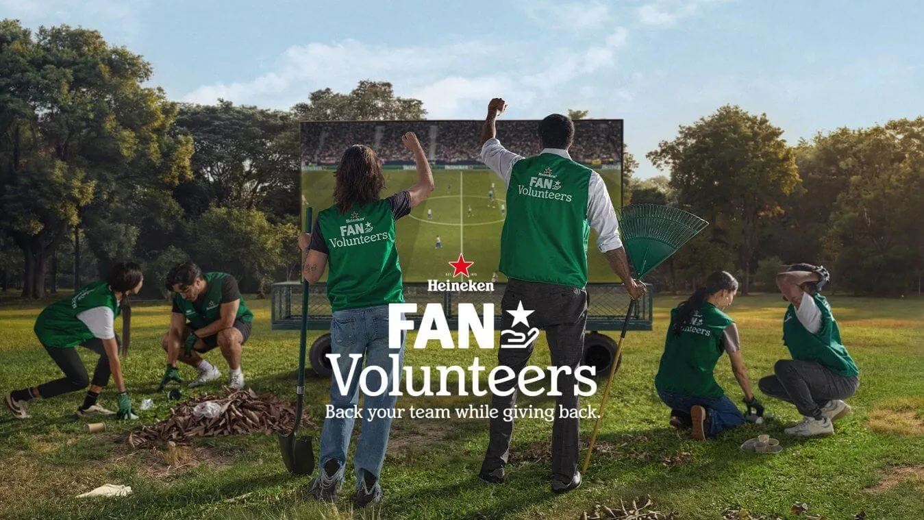 Heineken descobre que metade dos americanos já mentiu pro chefe pra ver futebol (e transforma o problema em voluntariado com cerveja)