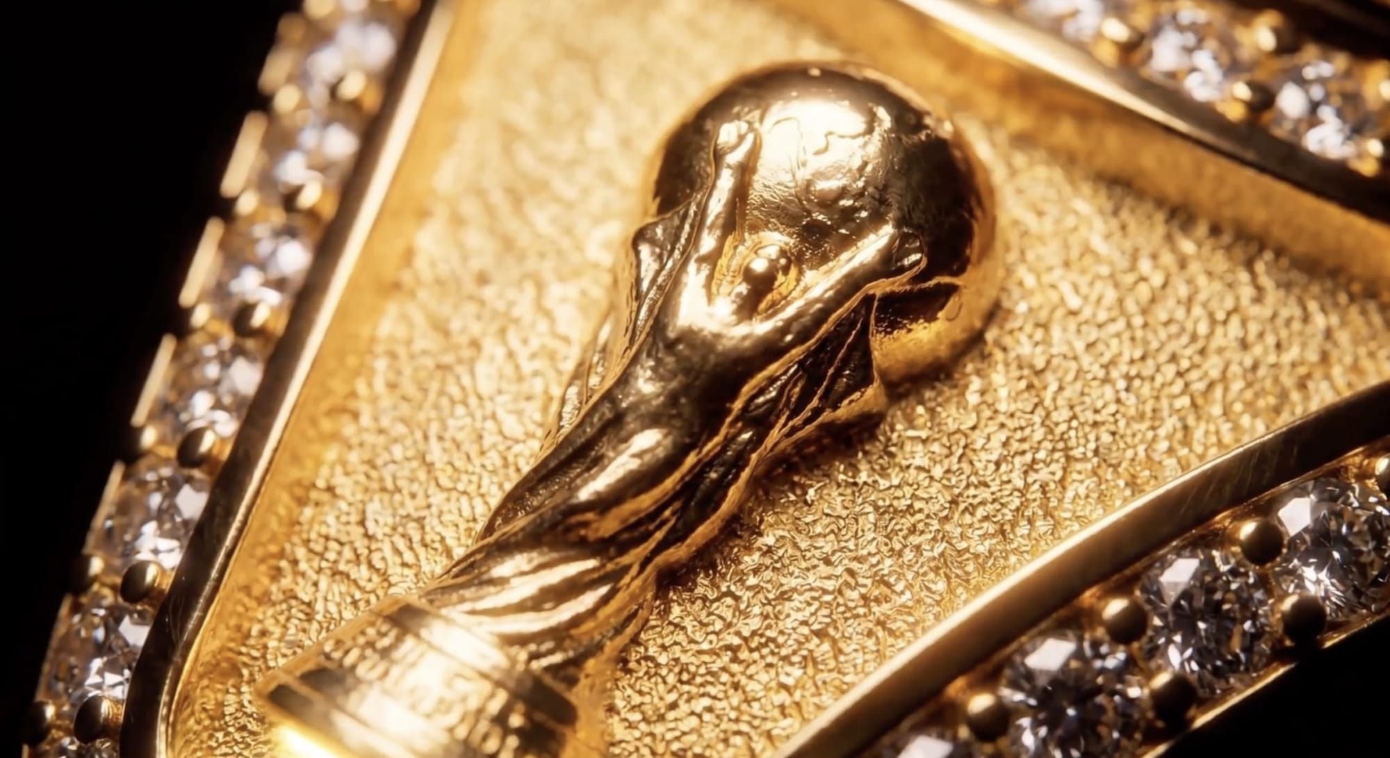 Tudo à venda na final da Copa (o gerente ficou maluco!)