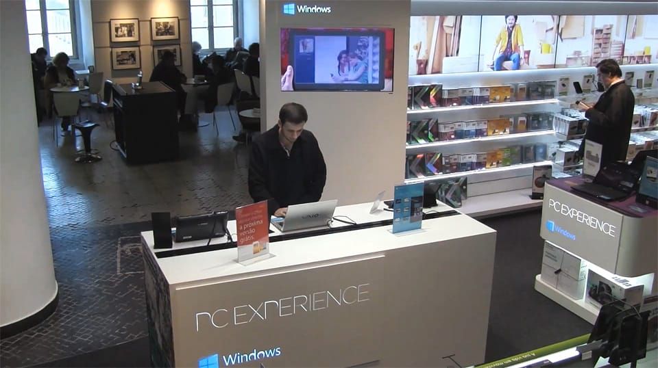 Microsoft recruta crianças para demonstrar a simplicidade do Windows 8