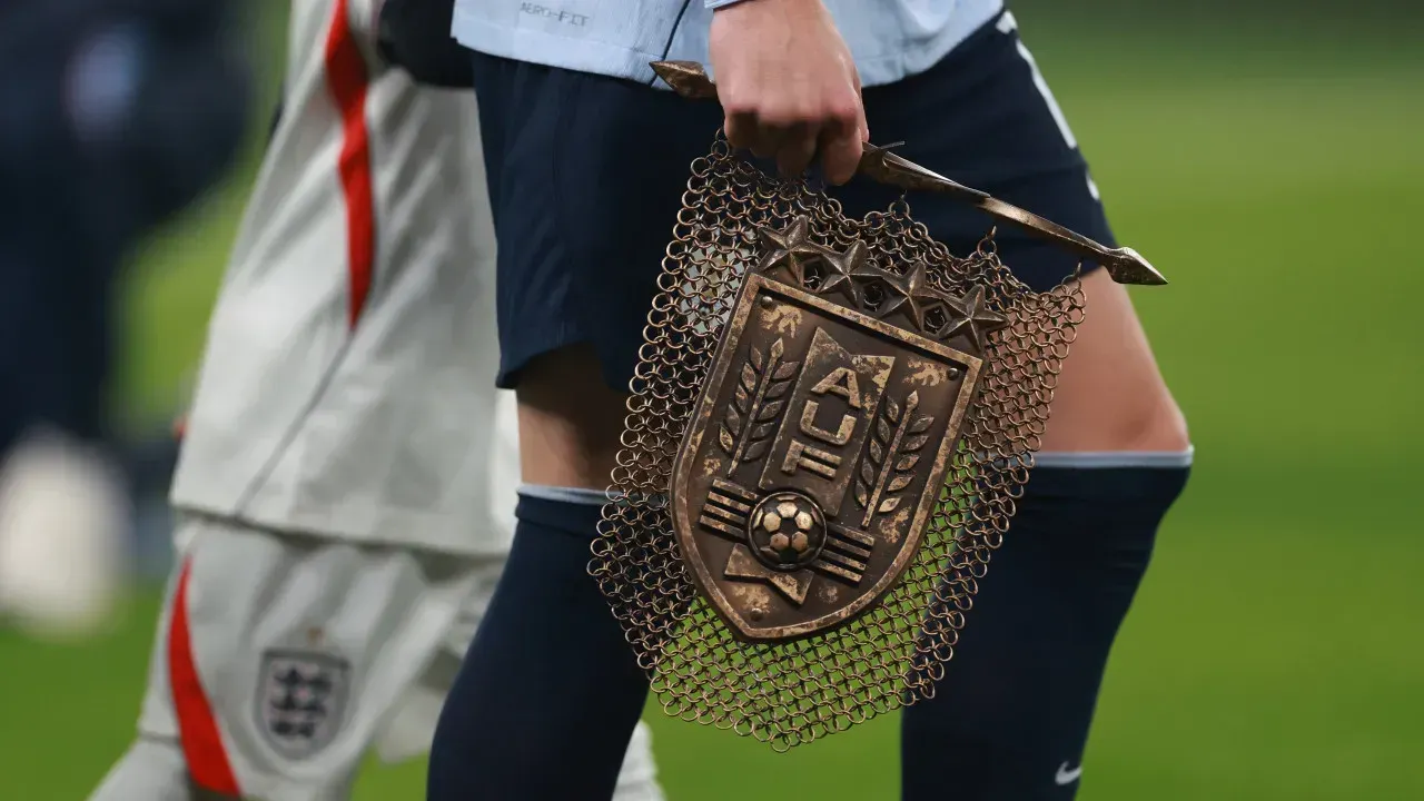 Nike troca a flâmula do Uruguai por um escudo de guerra medieval