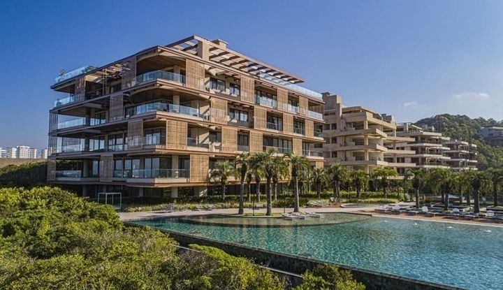Bravíssima Private Residence na Praia Brava