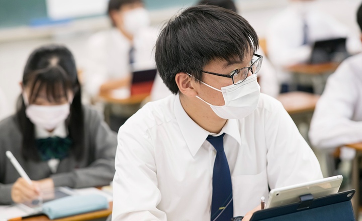 73.7% of Japanese high schoolers use AI, but weaker thinking
