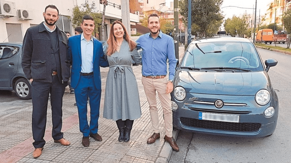 Konstantinos Davaris and George Desyllas, co-founders of FlexCar