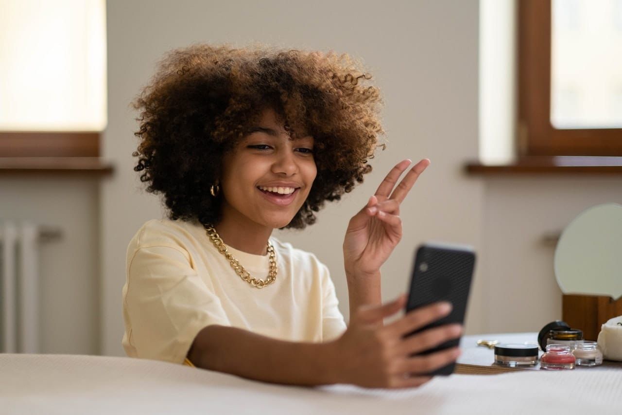 The Romanian influencer marketplace is on a roll: FameUp raises €2.5M