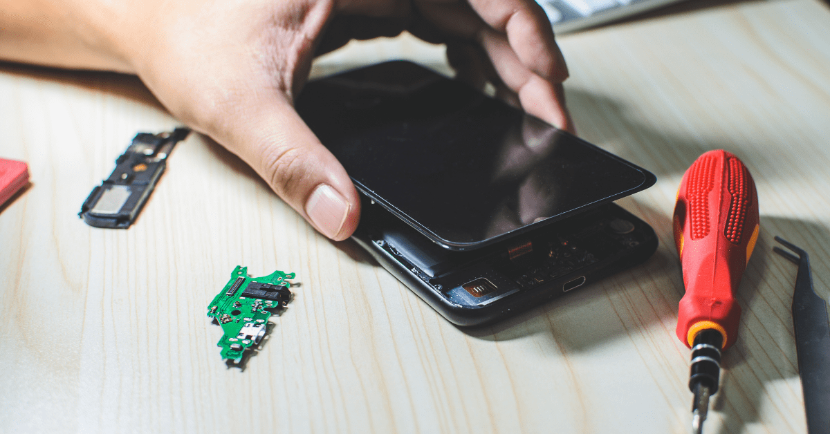 Refurbishing a phone, Canva