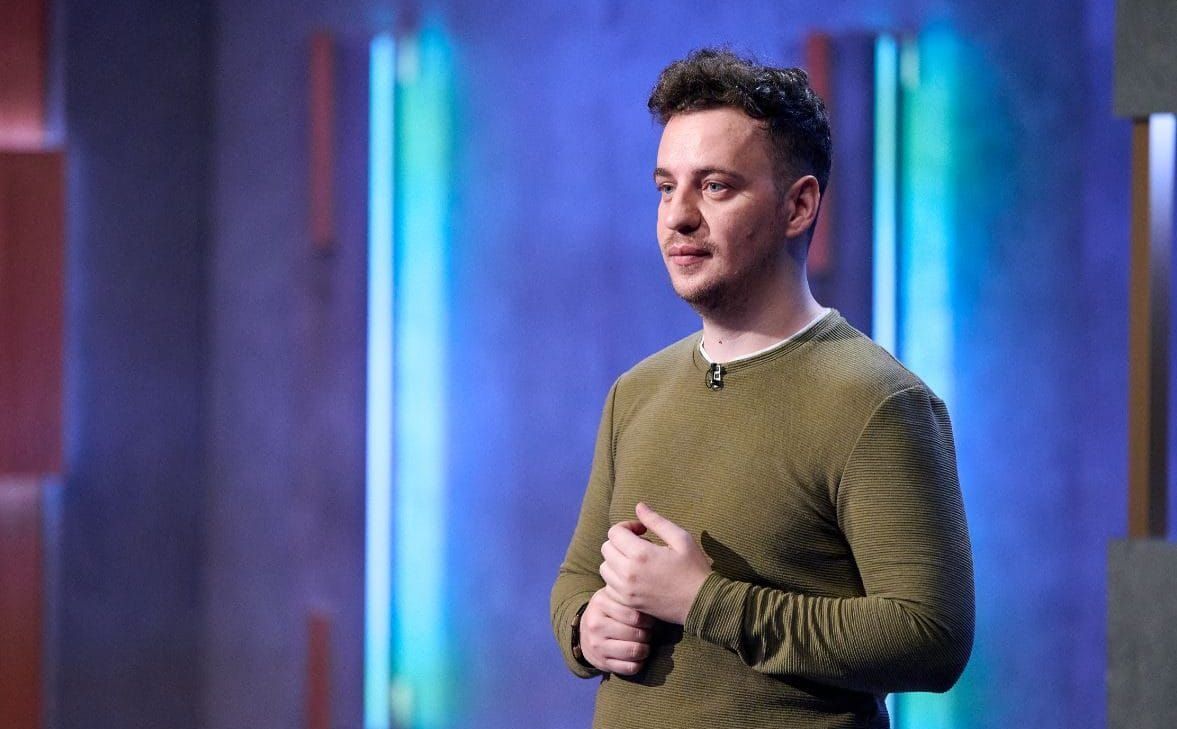 Mihai Cepoi, founder of Jobful speaking at an event