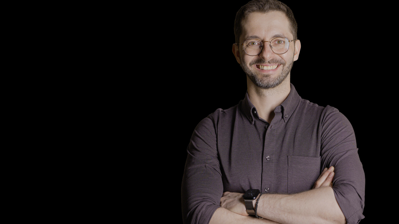 Building a Real Business vs Passion Project With Krzysztof (Chris) Wrobel