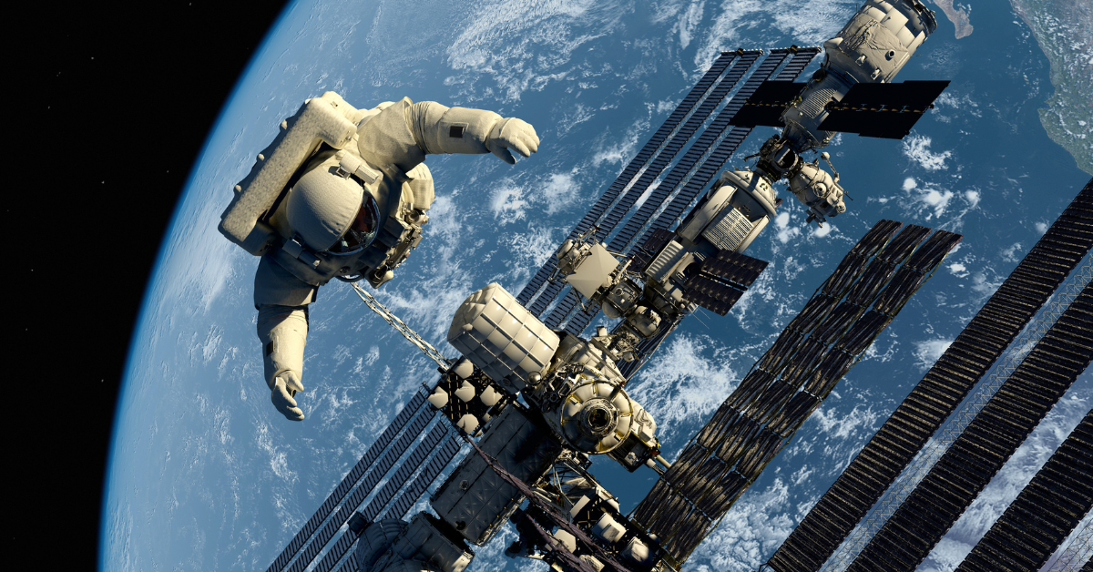 What technology is used by the CEE spacetech startups?