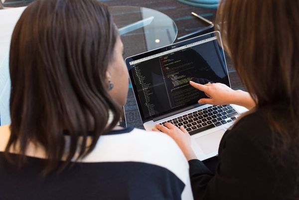 Siscale AI, the American-Romanian cybersecurity startup, targets €800K in funding
