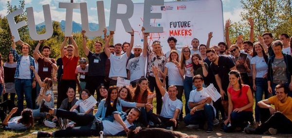 Young entrepreneurs from CEE can become Future Makers in a digital incubator