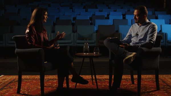 How to nail the rollercoaster life of an entrepreneur with Xenia Muntean from Planable