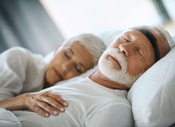 Greek-founded startup raised €1.8M for their sleeptech wearable that detects strokes