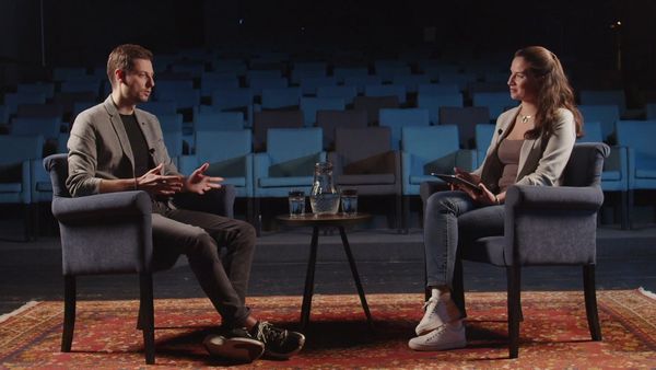 It’s the perfect moment to think globally as a startup founder with Bogdan Nicoară from Bright Spaces