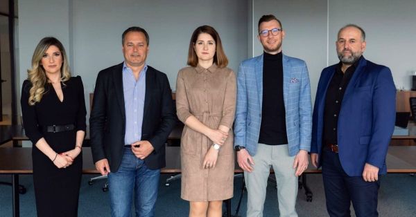 Adservio raises €2M to digitize education and lower dropout rates