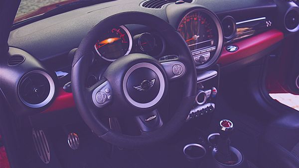 Romanian OxidOS Raises Over €1M to Get Safer Cars Out on the Road