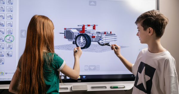 Unleashing Creativity: Summer Tech Camps for Kids and Teens in CEE
