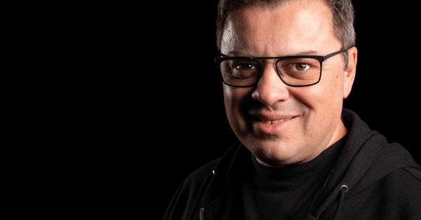Change the Story That You Tell Yourself with Serial Entrepreneur and Investor Andrei Pitis