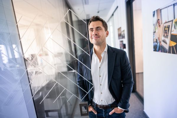 Why Are CEE Startups Taking a One-Way Ticket to U.S.?