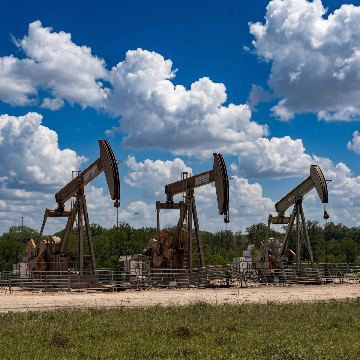 Drilling Contractors at the $98 Threshold: H&P, PTEN, Nabors and Whether the Day-Rate Thesis Survives