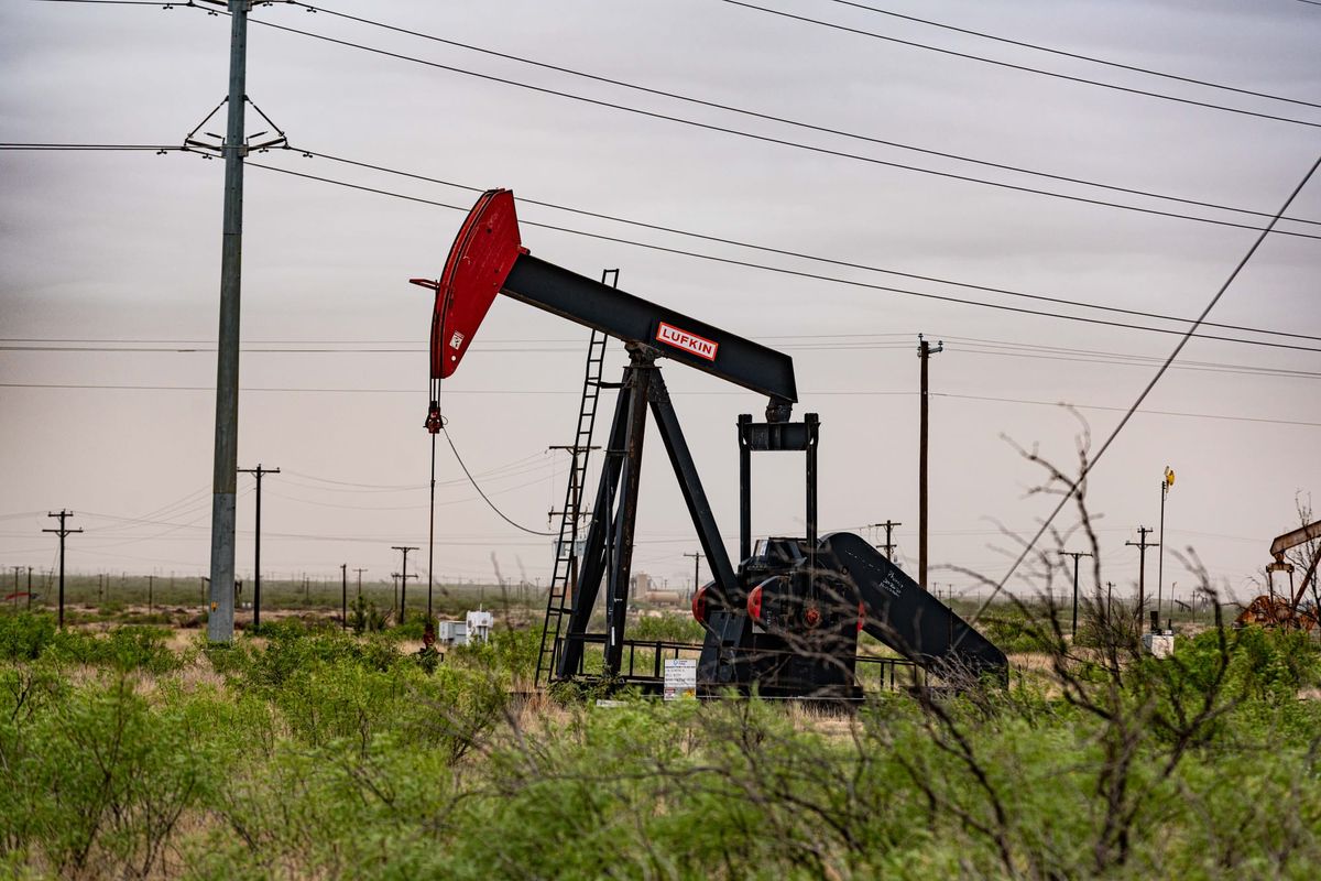 Week in Review: WTI’s $92 Friday and What the Rig Count Tells Us Next