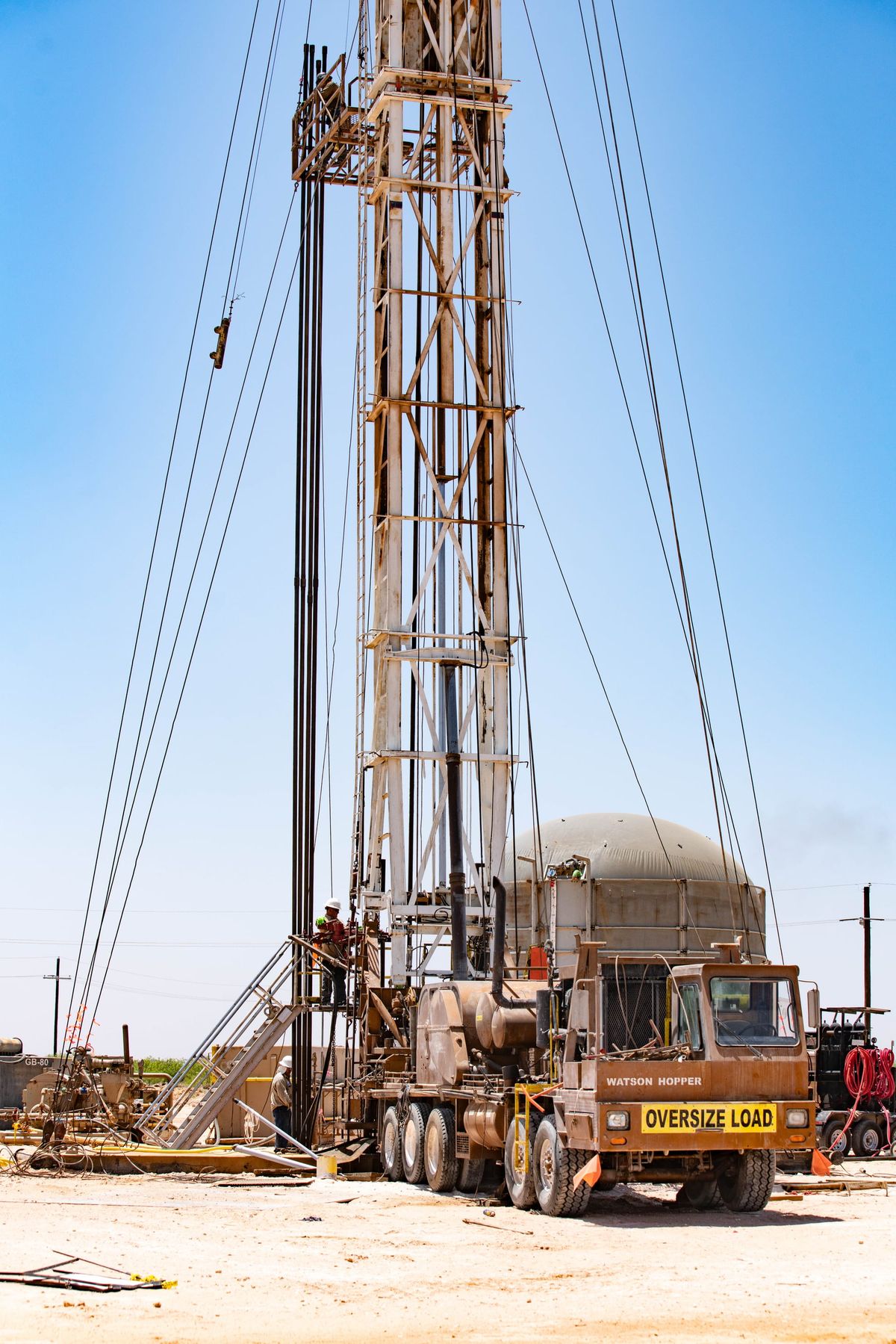 WTI Gaps to 4 on Weekend Strike Escalation: Monday Frac Sector Setup