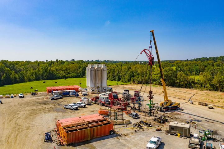 Natural gas processing facility and pipeline, LNG export terminal