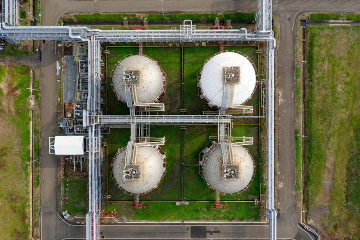 Natural gas processing facility and pipeline, LNG export terminal