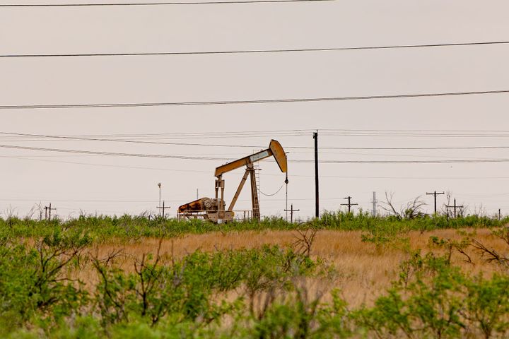 WTI Gap Fades to $91: EIA Wednesday and Baker Hughes Friday Set the Week's Range