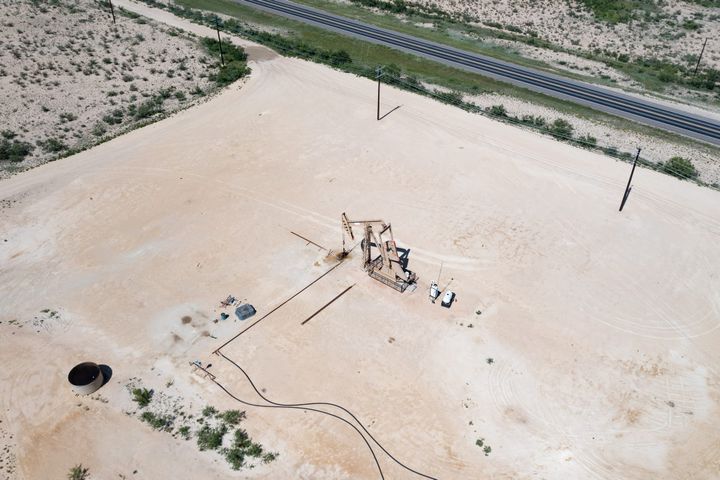 The Contract Clock Is Running: H&P, PTEN, and Nabors Face a $70 WTI Day-Rate Reset