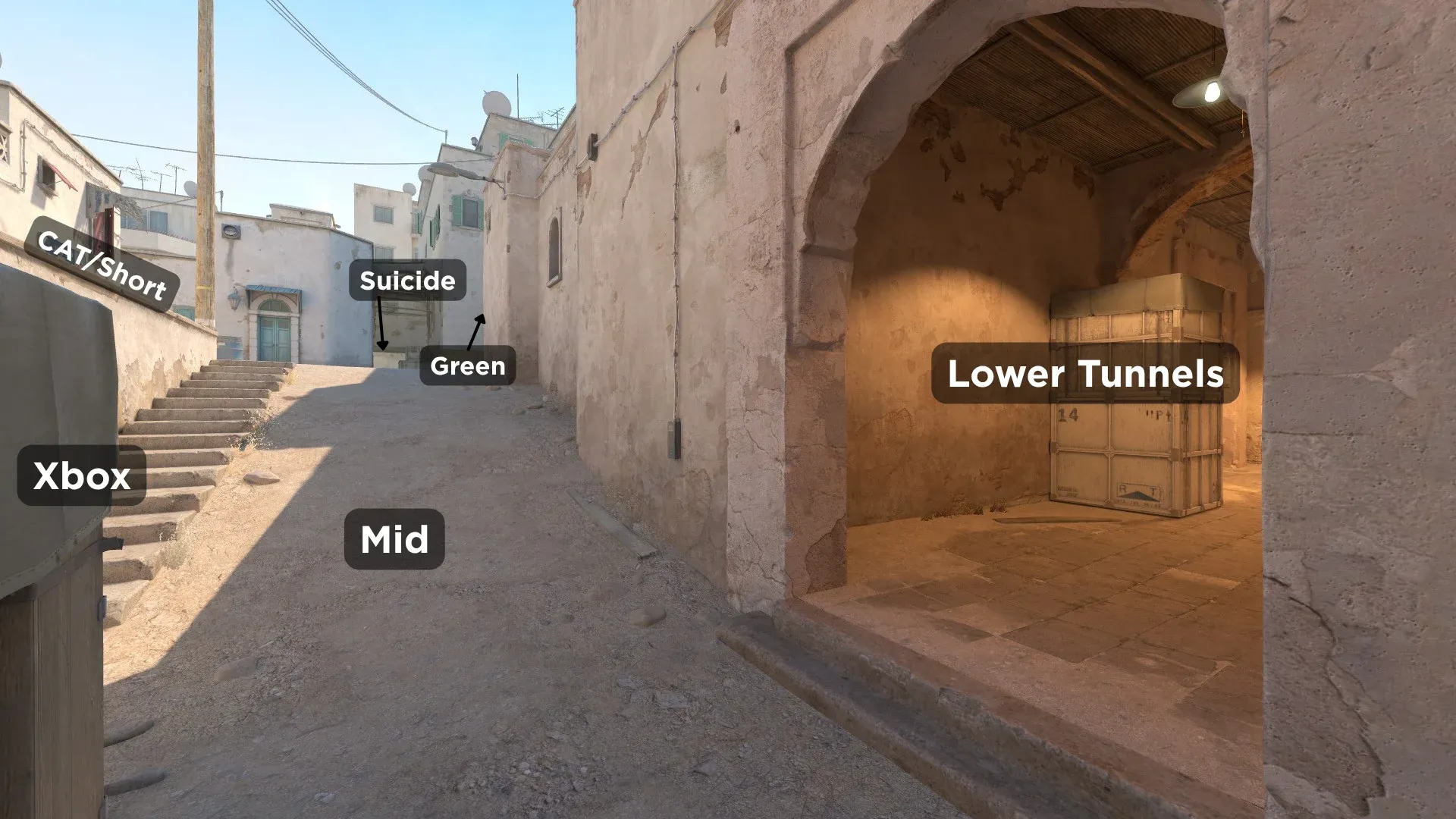 Lower Tunnels and Mid overview on Dust 2 CS2