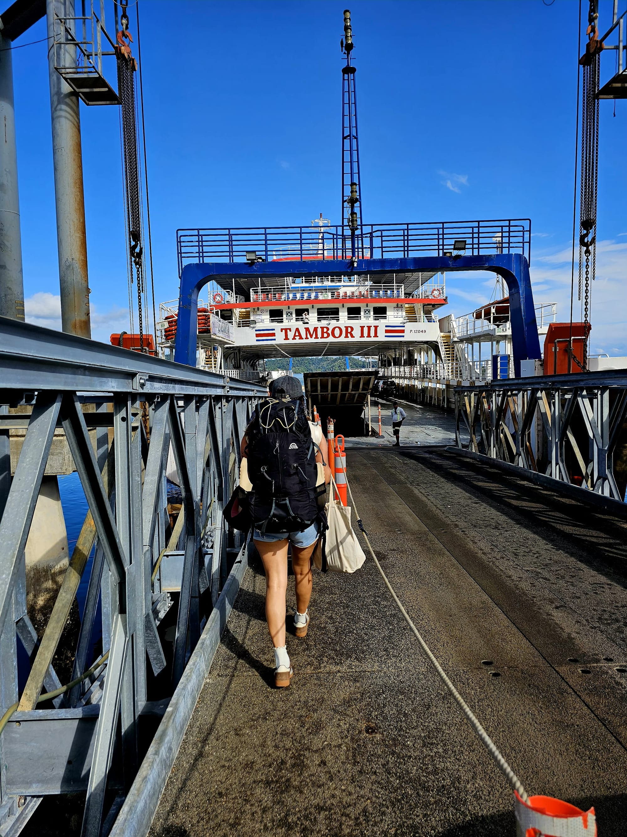 untarenas — Boarding the Tambor III ferry, the essential link across the Gulf of Nicoya, carrying travelers from the Nicoya Peninsula to Puntarenas and onward by road to San José.