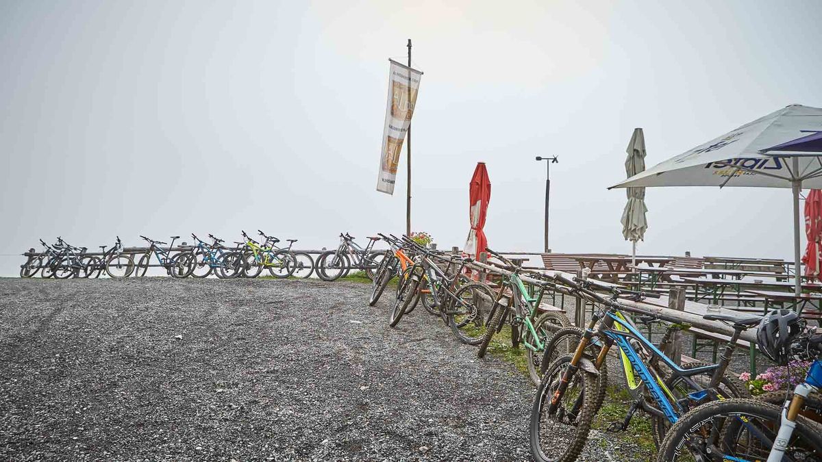 Predictive Analytics im Trail-Management: Wann kommen wie viele Biker?