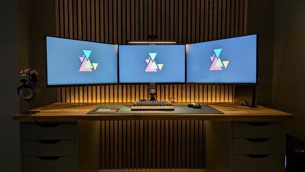 Walnut workspace wocks