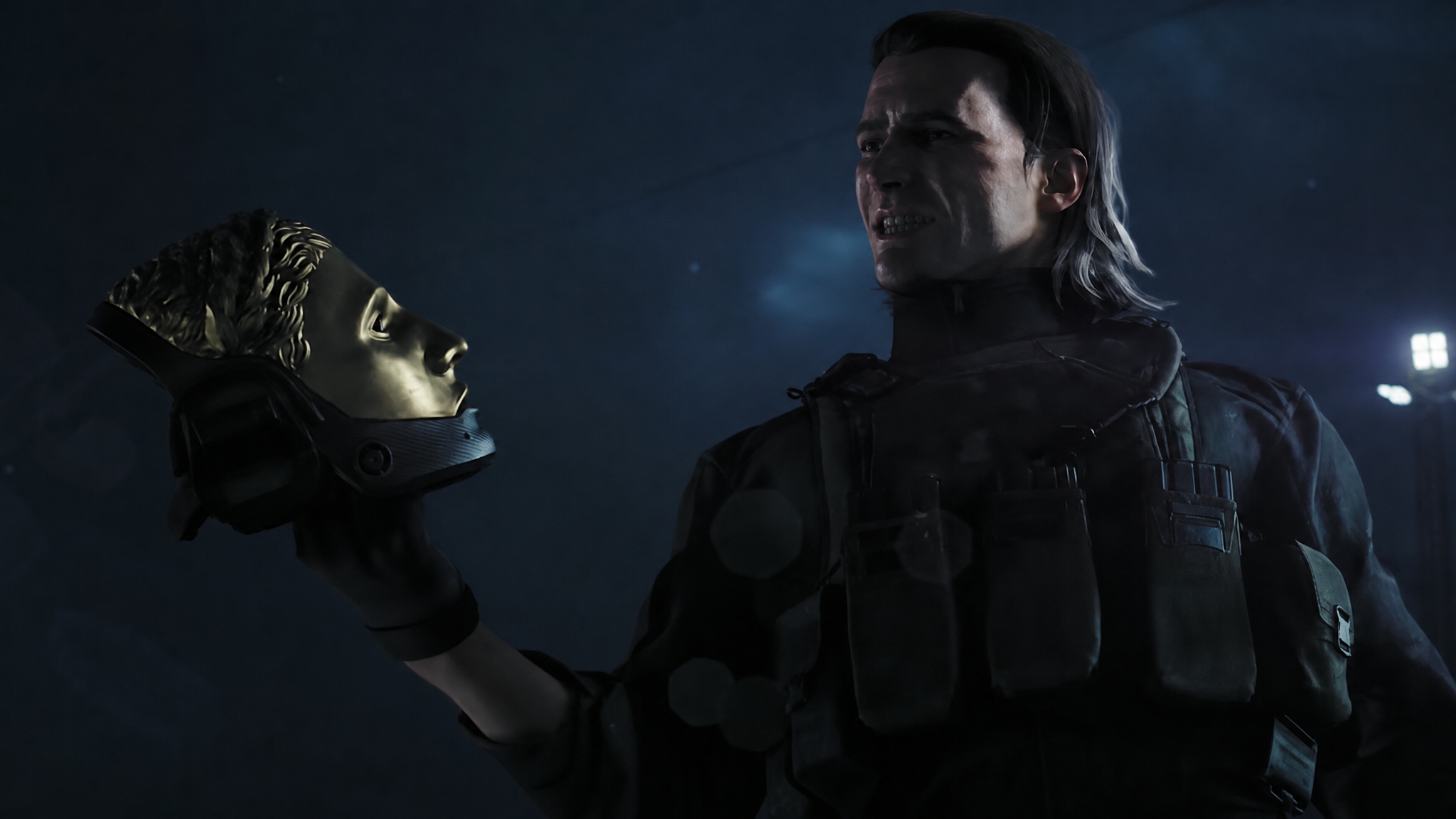 Golden Mask Damien in 007 First Light