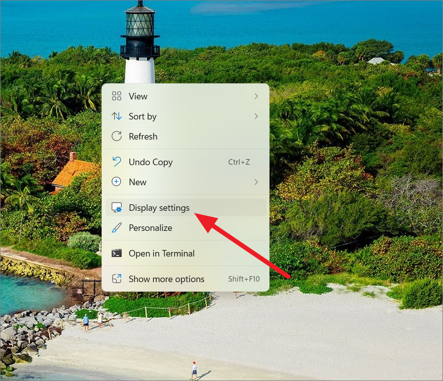Desktop context menu showing Display settings