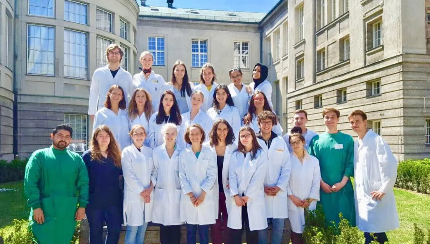 Study Medicine and Work Part-Time in Germany