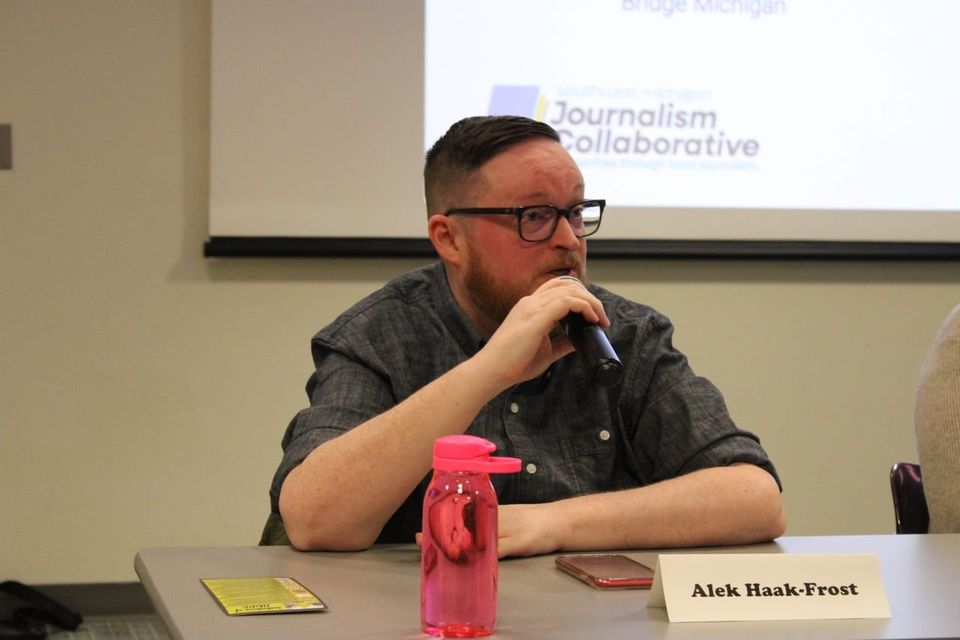 How a Michigan news service is succeeding without a paywall