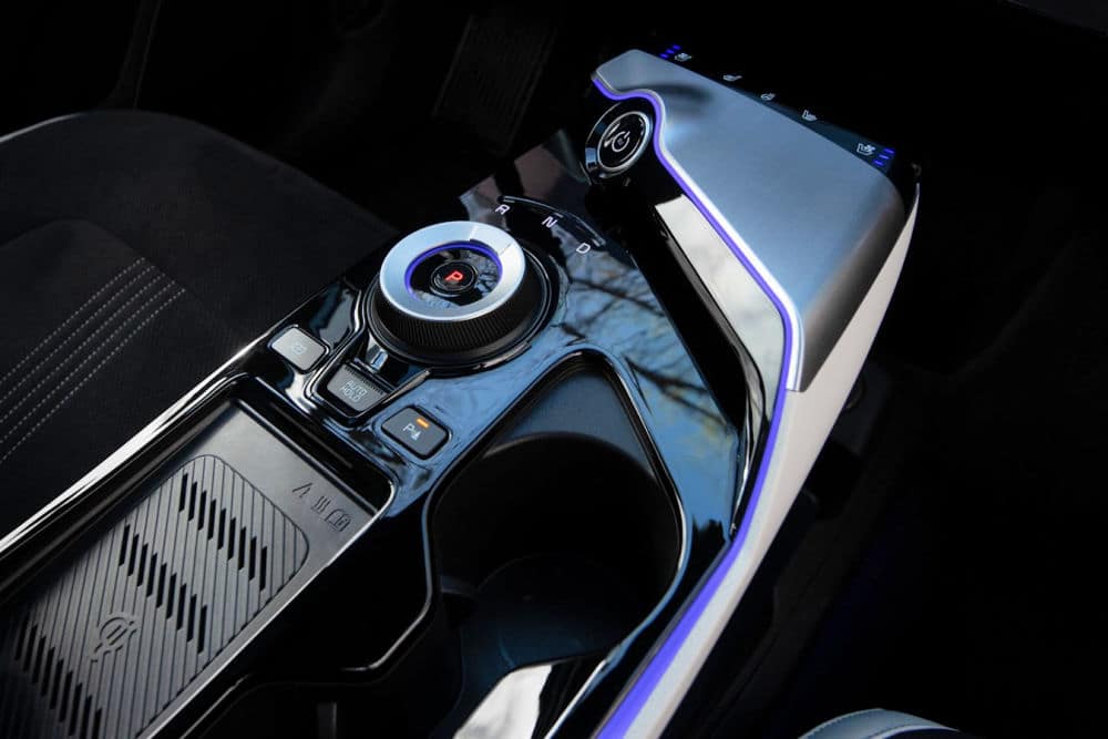 2022 EV6 Center Console