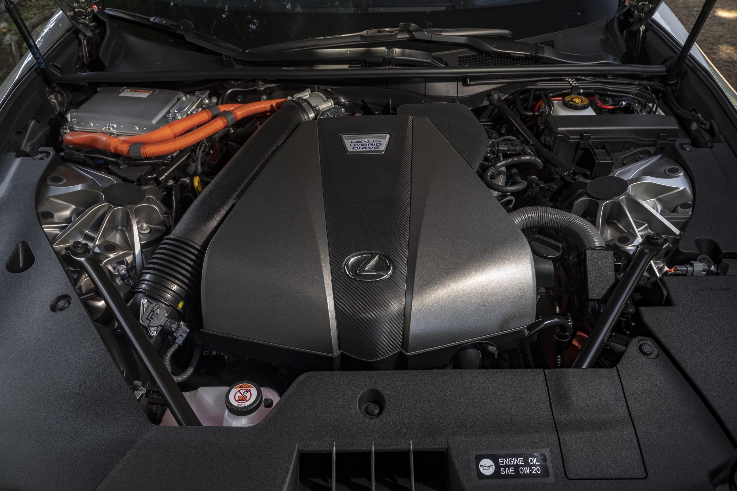 Lexus LC 500h Hybrid engine