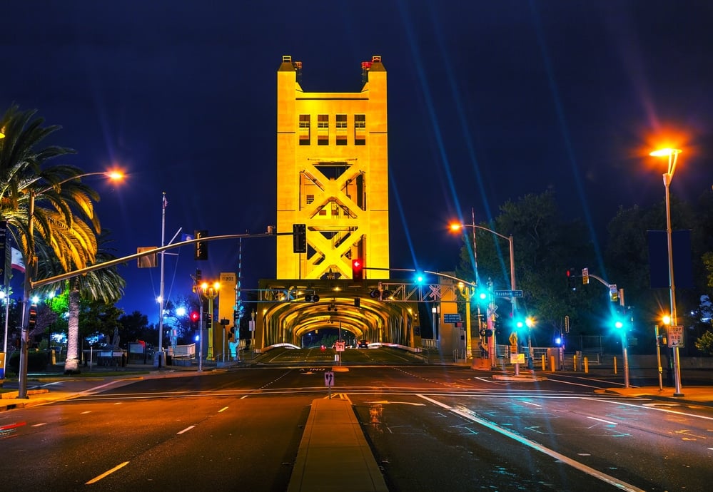 Golden Gates drawbridge in Sacramento at the night time