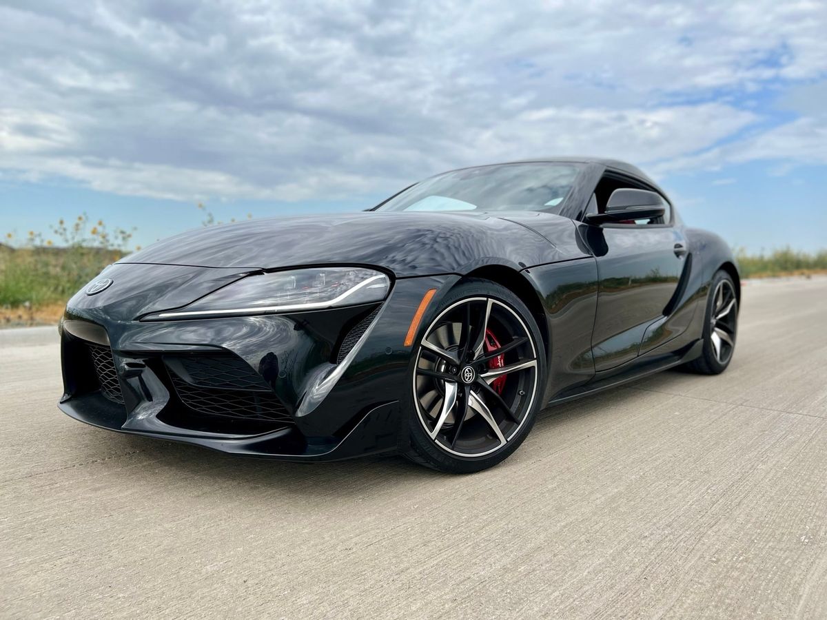 2022 Toyota Supra vs. Toyota Supra 1995 Turbo