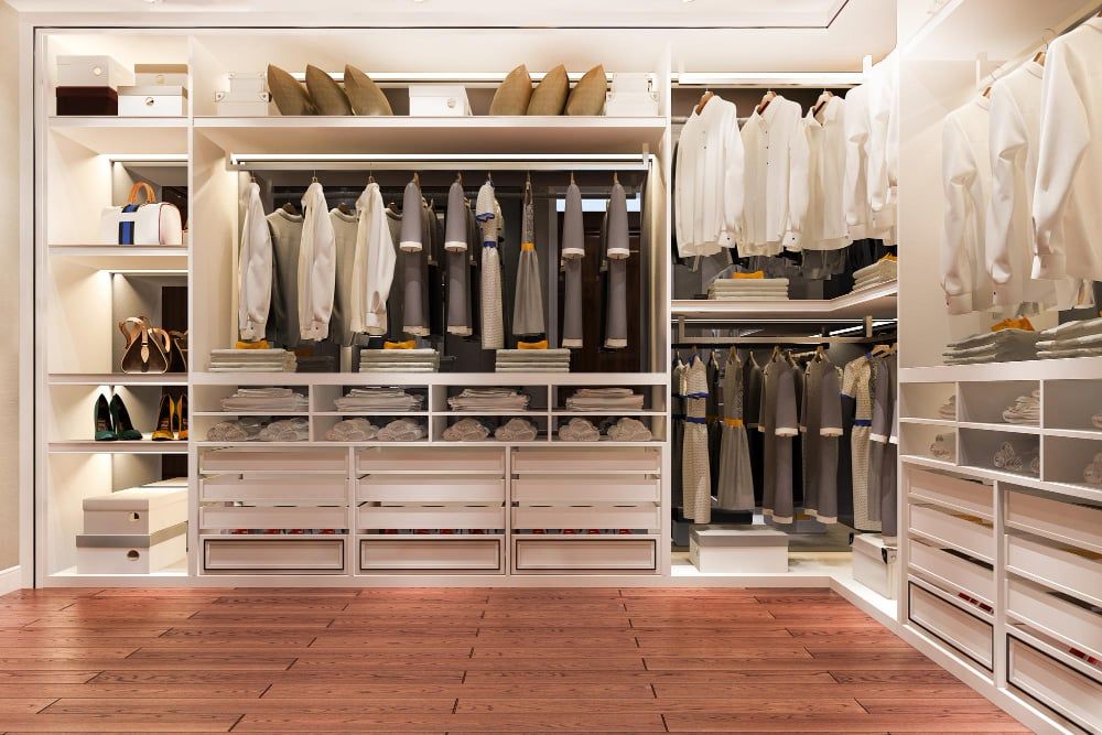 How to Maximize Space in Your Small Closet
