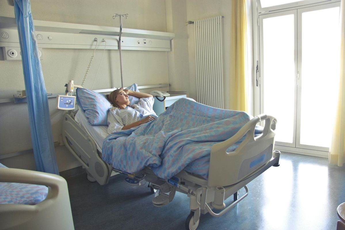 Why Hill-Rom VersaCare Beds Are Ideal for Long-Term Care Facilities