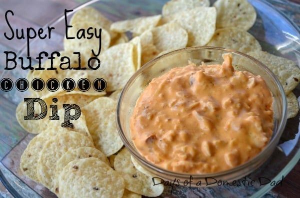 Super Easy Buffalo Chicken Dip