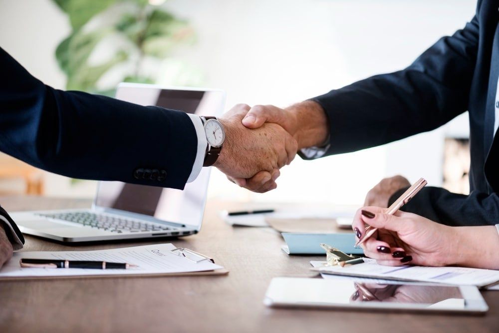 The Major Advantages to Outsourcing: Explained
