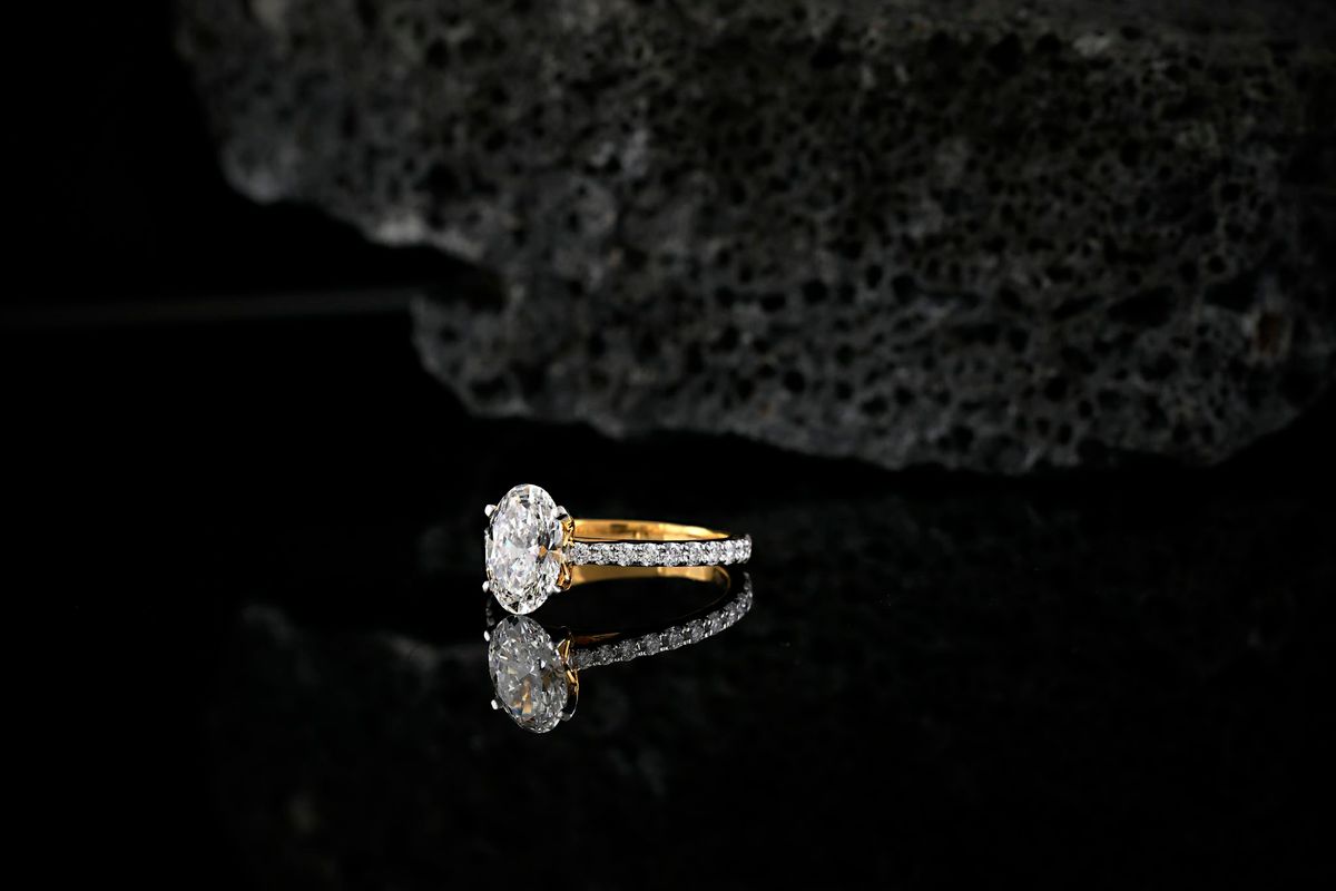 Best Places to Buy Diamonds and Engagement Rings Online