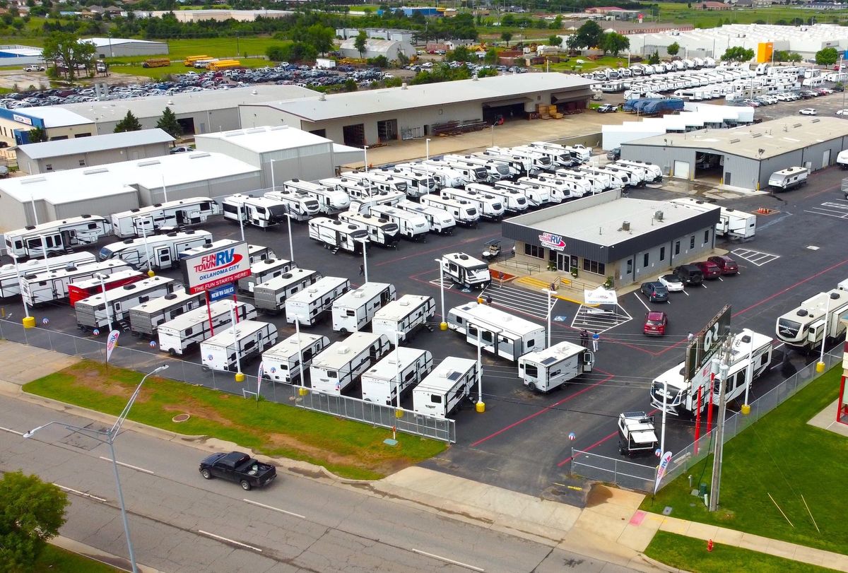 The Definitive Guide to Picking the Best Trailer Dealer