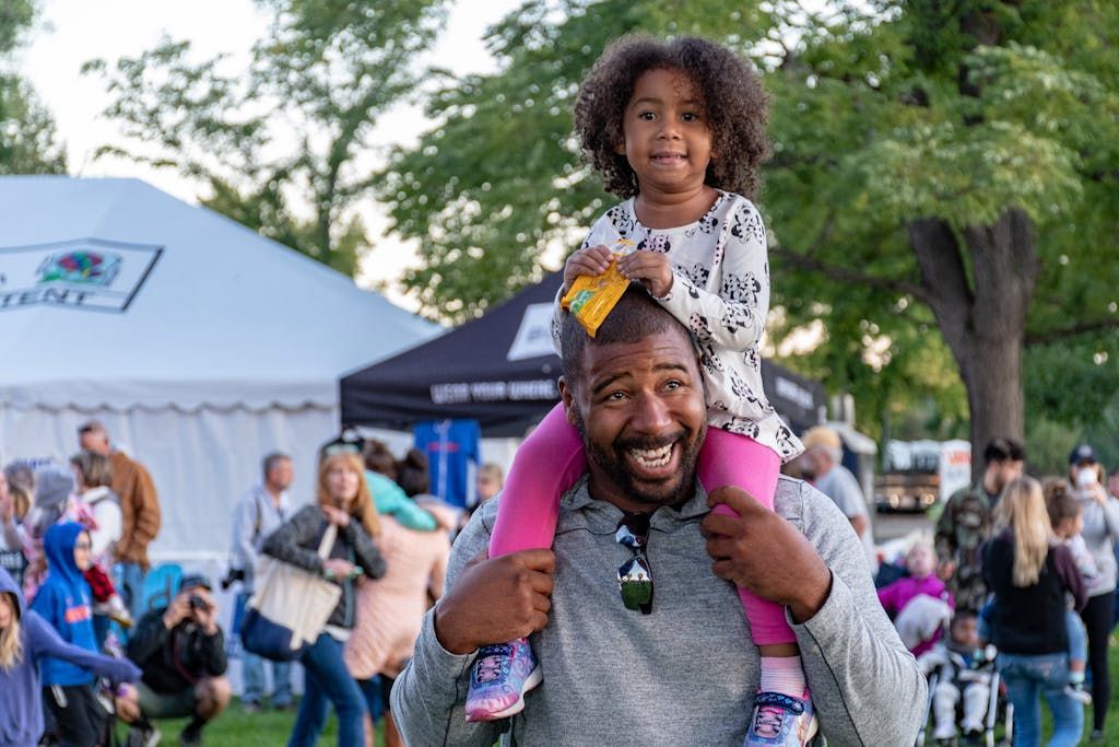 Tips for Shoulder Health for New Moms and Dads