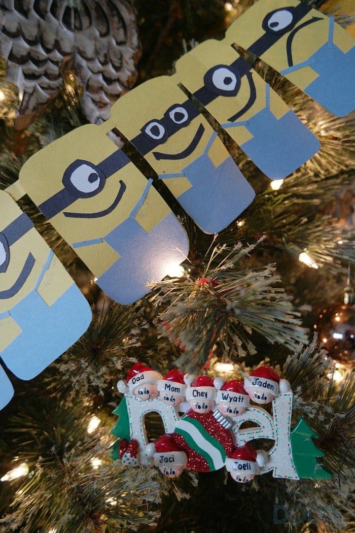 Despicable Me 3 Minions Christmas Garland