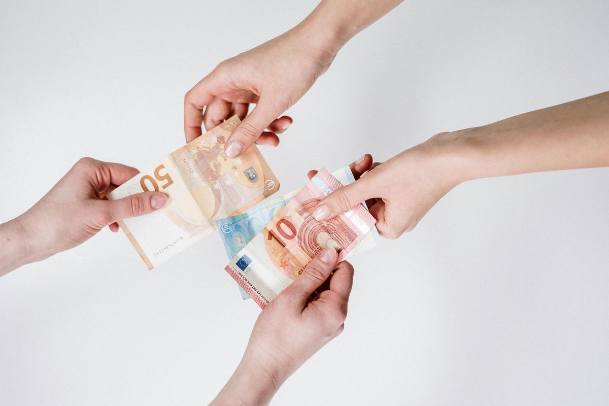 The Cost-Effective Ways to Transfer Money to Bangladesh In 2024